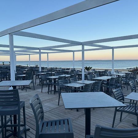 Acadie Saint Victor - Hotel Restaurant - Face Mer - Chatelaillon Plage Экстерьер фото