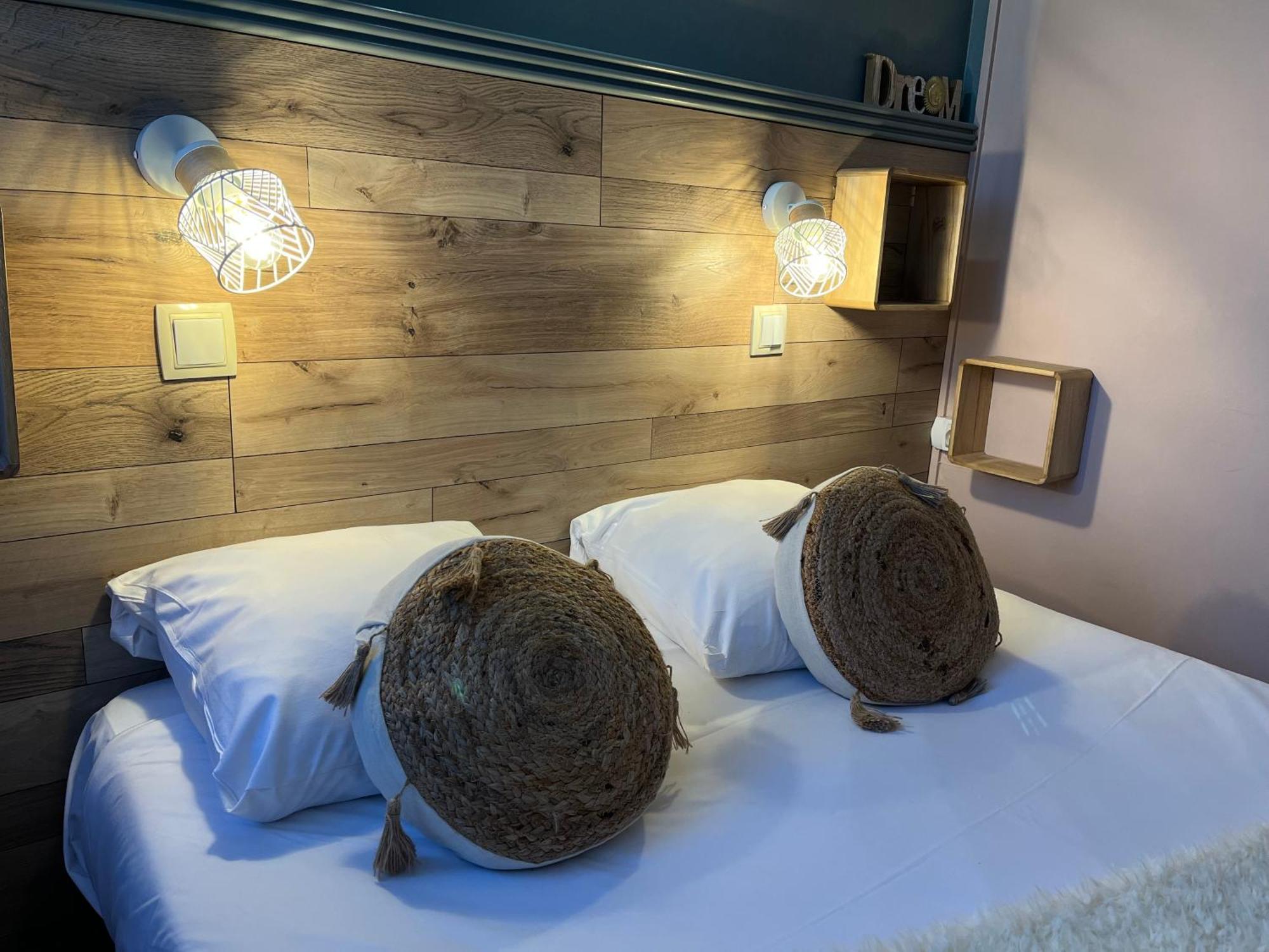 Acadie Saint Victor - Hotel Restaurant - Face Mer - Chatelaillon Plage Экстерьер фото