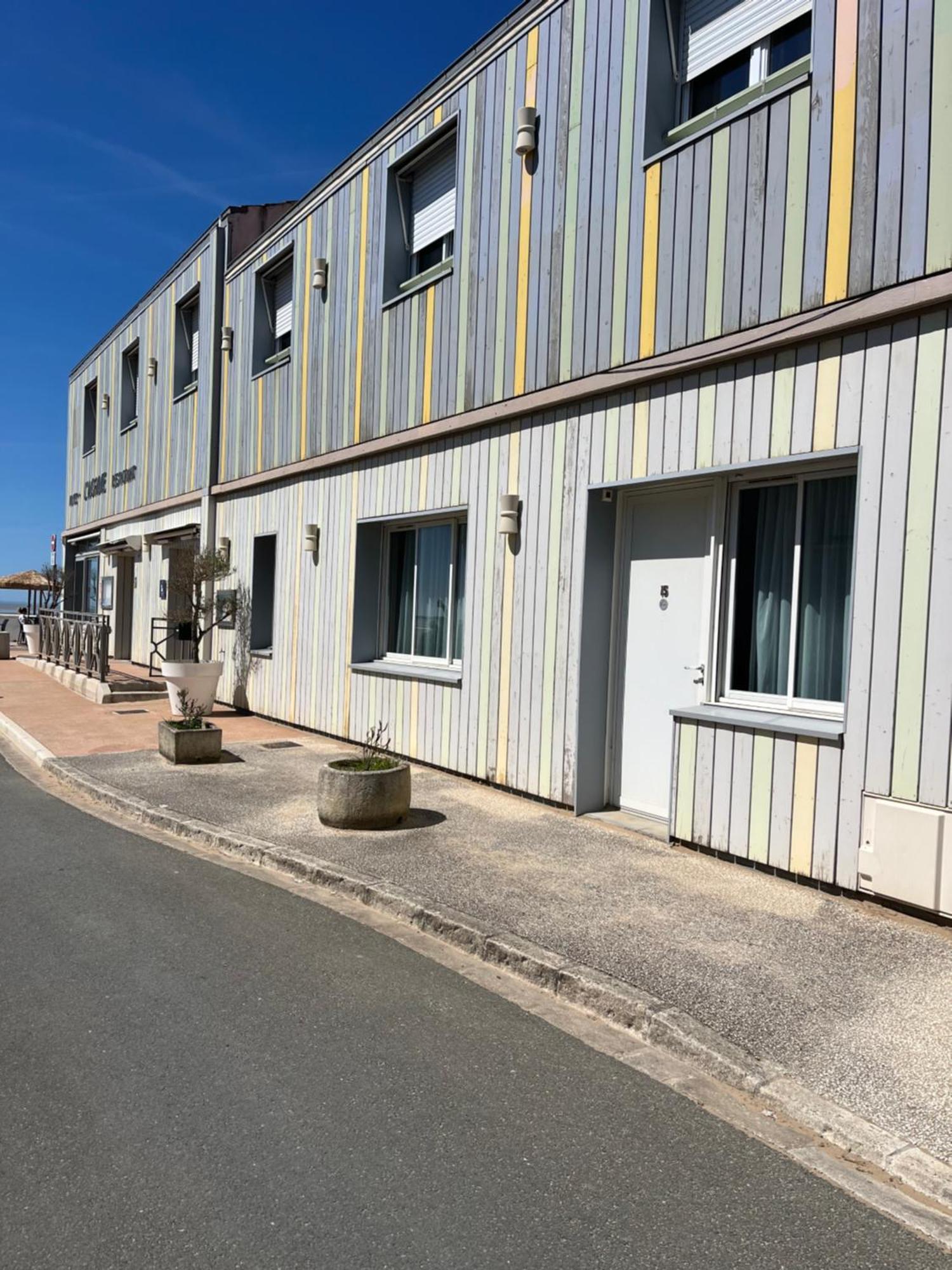 Acadie Saint Victor - Hotel Restaurant - Face Mer - Chatelaillon Plage Экстерьер фото