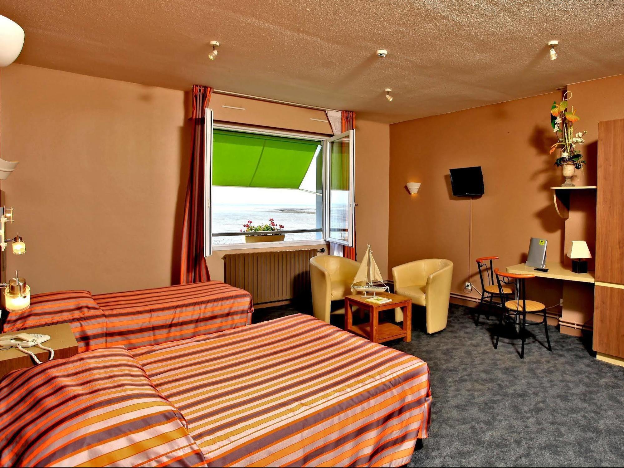 Acadie Saint Victor - Hotel Restaurant - Face Mer - Chatelaillon Plage Экстерьер фото